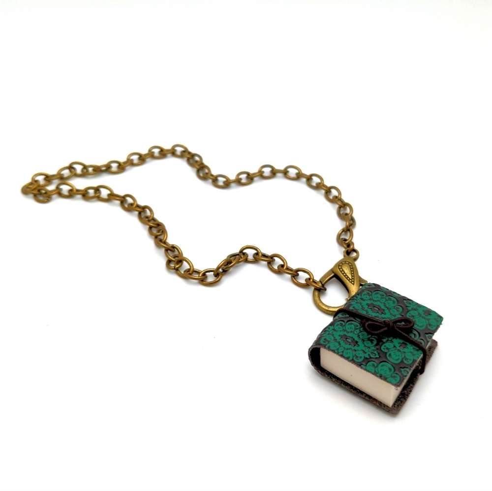 381MIDALANE Unique Leather Mini Book Necklace - Picture 12 of 16